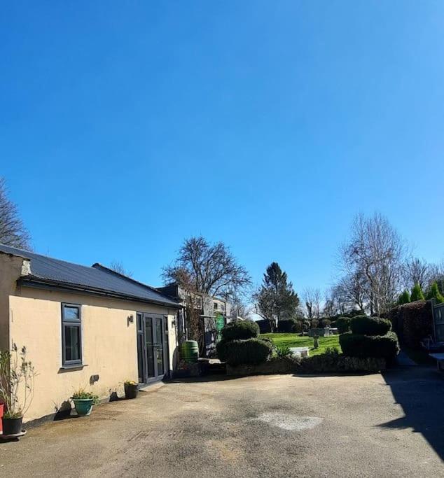 Sycamore Lodge Kent With Ev Zappi Type 2, Swimming Pool For A Fee Sellindge Kültér fotó